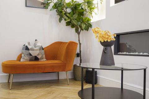 2 bedroom apartment to rent, 166 Grafton Road, London NW5