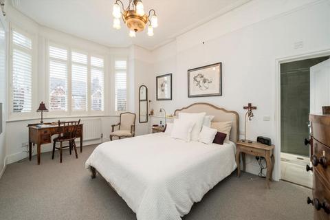 undefined, St. Marys Grove, London W4