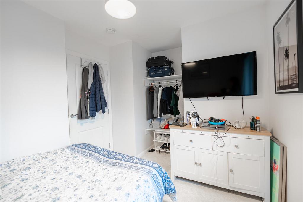 Bedroom.3-1.jpg