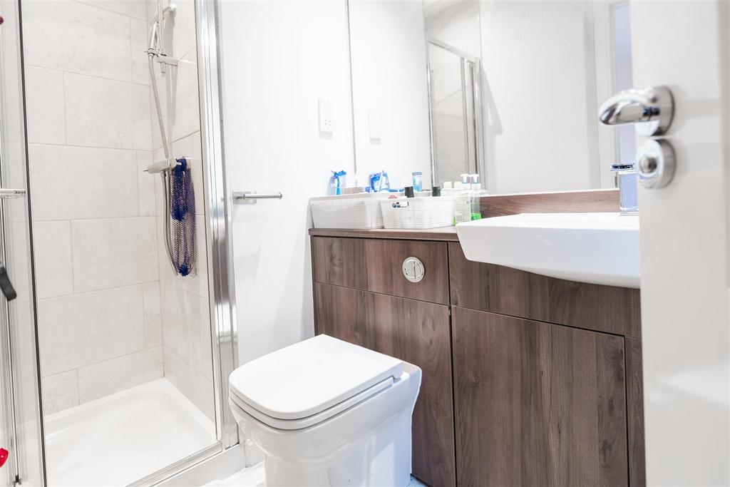Ensuite.jpg