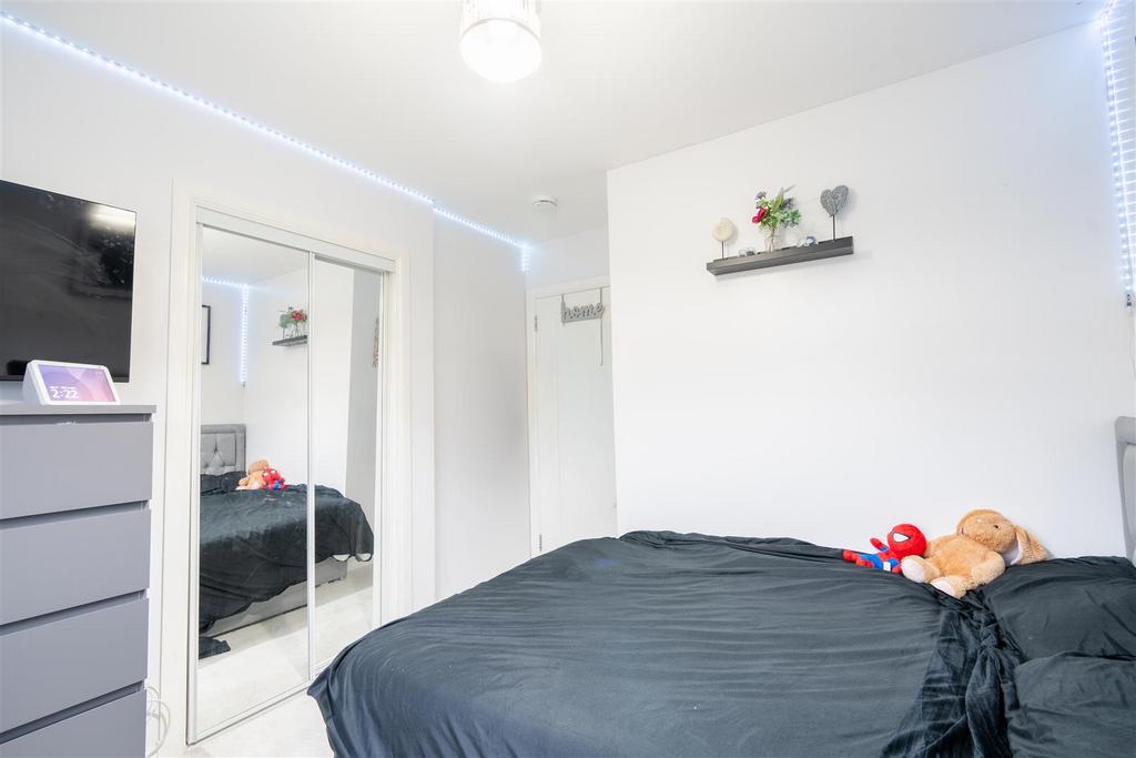 Bedroom.2-1.jpg