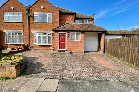 4 bedroom semi-detached house for sale, Hemingford Drive, Luton, Bedfordshire, LU2 7BA