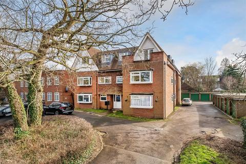 2 bedroom apartment for sale - EPSOM ROAD, LEATHERHEAD, KT22