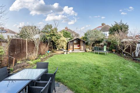 4 bedroom bungalow for sale, Hilldown Road, Bromley, BR2