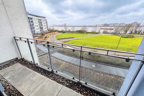 2 bedroom apartment for sale, Tideslea Path, West Thamesmead, London, SE28 0LZ