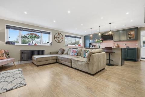 4 bedroom detached bungalow for sale, Malting End, Newmarket CB8
