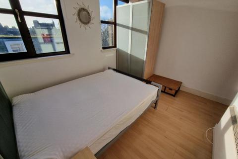 undefined, Thistle Street, Top Floor Right, AB10
