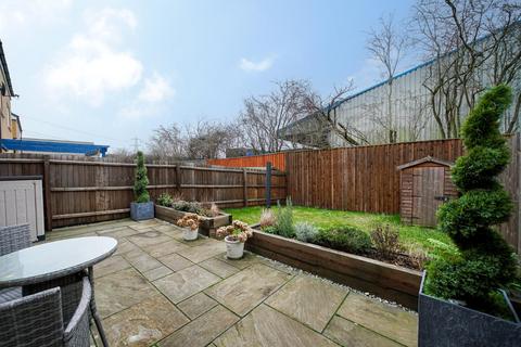 3 bedroom semi-detached house for sale, Lactans Edge, Leighton Buzzard