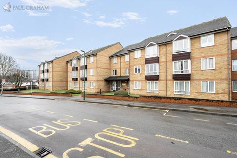 1 bedroom flat for sale, Thicket Road, Sutton