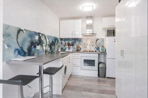 1 bedroom flat for sale, Hatton Road, Feltham TW14