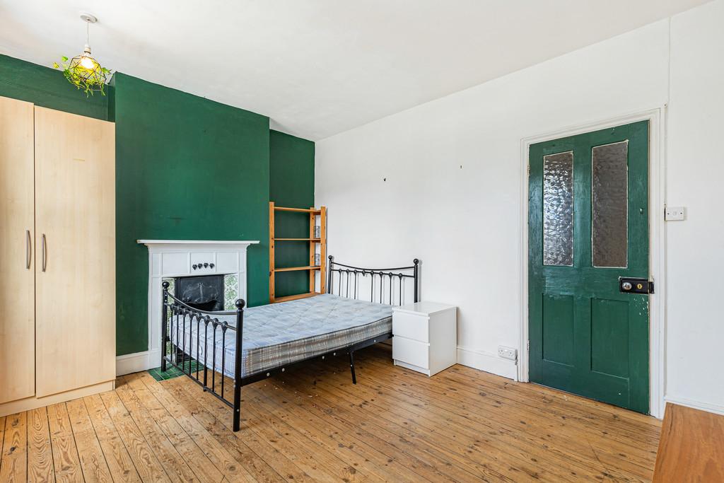 Bedroom 4 - Angle 1