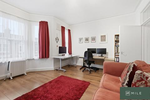 1 bedroom flat for sale, Osborne Road, London NW2