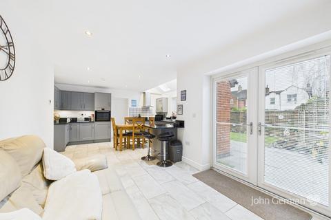 4 bedroom detached house for sale, Broom Leys Road, Coalville
