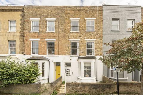 2 bedroom flat to rent, Concanon Road, London SW2