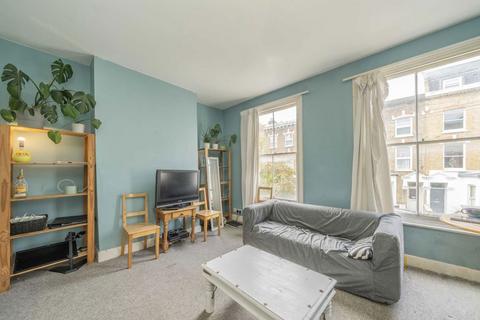 2 bedroom flat to rent, Concanon Road, London SW2