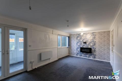 3 bedroom terraced house to rent, Chiswick Walk, Chelmsley Wood, B37
