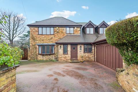 4 bedroom detached house for sale, Llanbury Close, Chalfont St Peter SL9