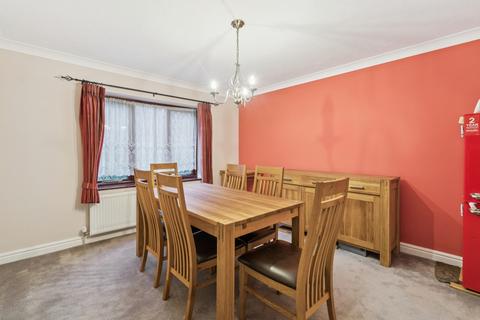 4 bedroom detached house for sale, Llanbury Close, Chalfont St Peter SL9