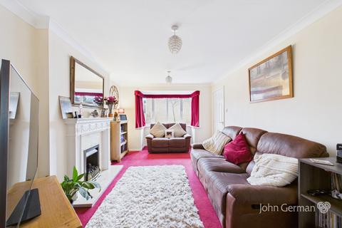 undefined, Stewart Close, Branston