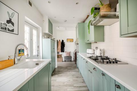 1 bedroom maisonette for sale, The Grove, Horsell, Woking, GU21