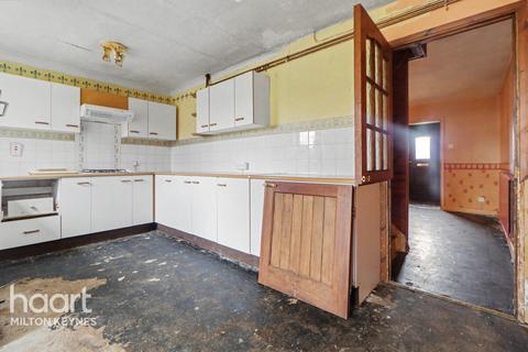 3 bedroom end of terrace house for sale, Calluna Drive, Milton Keynes