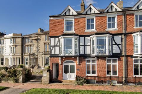 1 bedroom apartment for sale, Mount Ephraim, Tunbridge Wells TN4
