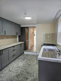 4 bedroom terraced house to rent, Dongola Road, Plaistow, E13