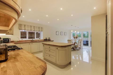 5 bedroom detached house for sale, Thurlow Close, Stevenage SG1