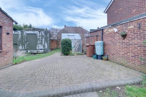 2 bedroom end of terrace house for sale, Broxburn Drive, South Ockendon RM15