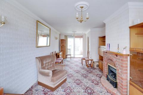 2 bedroom end of terrace house for sale, Broxburn Drive, South Ockendon RM15