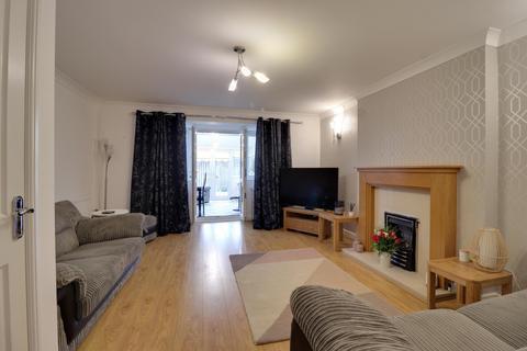 3 bedroom terraced house for sale, PROSPECT ROAD, LONGWOOD, HUDDERSFIELD, HD3