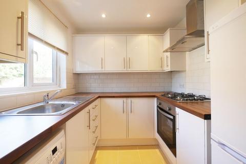 2 bedroom terraced house to rent, Hambledon Close, Hillingdon UB8