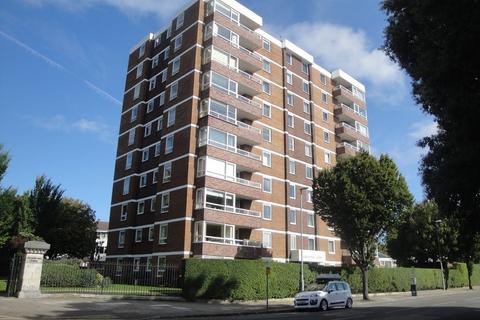 2 bedroom apartment to rent, Lingfield Court, Blount Road