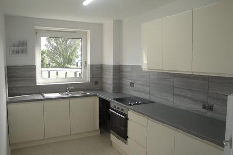 2 bedroom apartment to rent, Lingfield Court, Blount Road