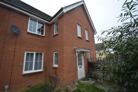 2 bedroom terraced house to rent, Braiding Crescent, Braintree, CM7