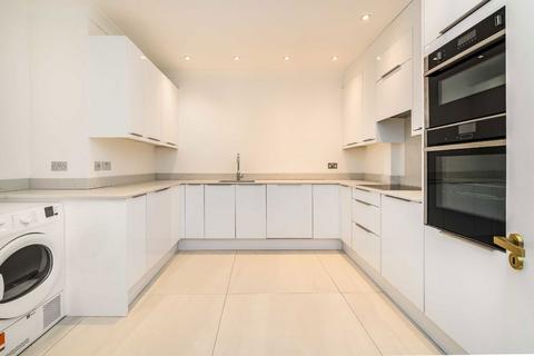 4 bedroom flat to rent, Park Road, London NW8