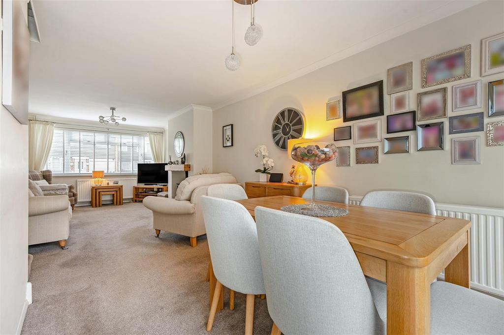 Sitting / Dining Room
