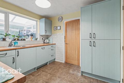 4 bedroom detached house for sale, Primrose Close, Dereham