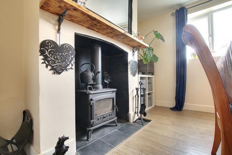 4 bedroom detached house for sale, Newgate Street, Doddington