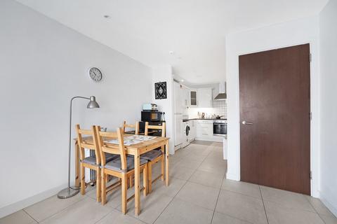 1 bedroom apartment for sale, High Road, Wood Green N22