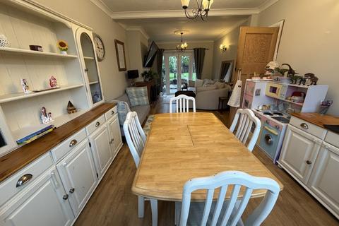 4 bedroom semi-detached house for sale, Shalford Road, Solihull B92