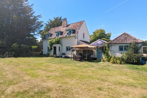 3 bedroom detached house for sale, Vaggs Lane, Lymington SO41