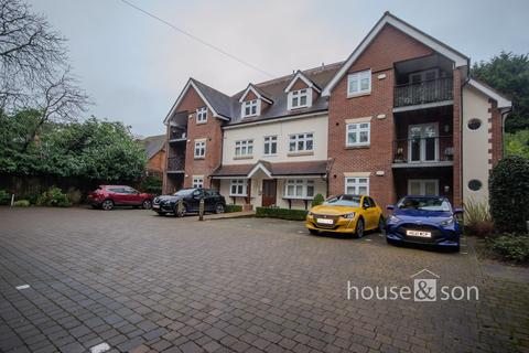 undefined, Queens Park Avenue