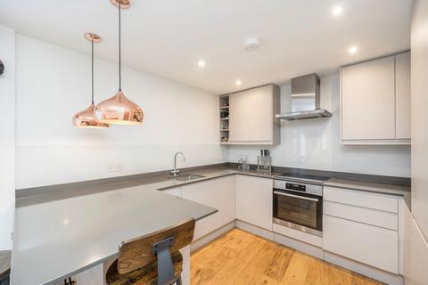 1 bedroom flat for sale, Tooting High Street, London SW17