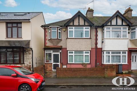 Victoria Avenue, Hounslow