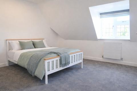 2 bedroom apartment to rent, Glengall Road, Edgware HA8