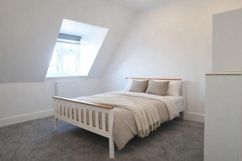 2 bedroom apartment to rent, Glengall Road, Edgware HA8