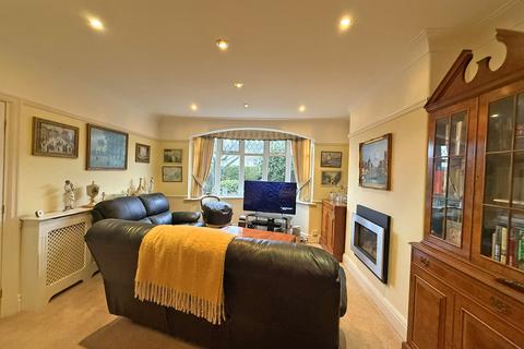 4 bedroom detached house for sale, Filey Road, Scarborough YO11