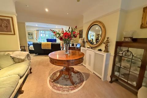 4 bedroom detached house for sale, Filey Road, Scarborough YO11