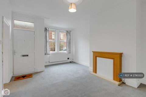 undefined, Parkfield Mount, Leeds, LS11
